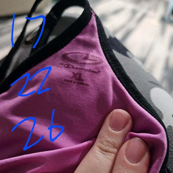 Y2K athletic athleisure champion built in bra racerback tank top - Picture 4 of 4